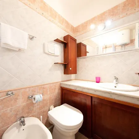 Kefa Holiday - Sofia Apartman